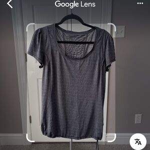 M3 - # 61 Lululemon Run Back Heather Gray Short Sleeve Tech Shirt, size 10